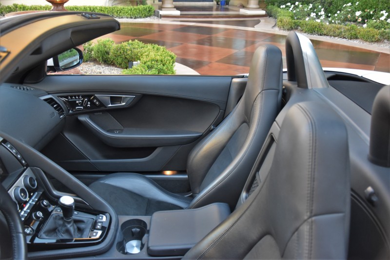 Jaguar F-TYPE 2016 price $39,800