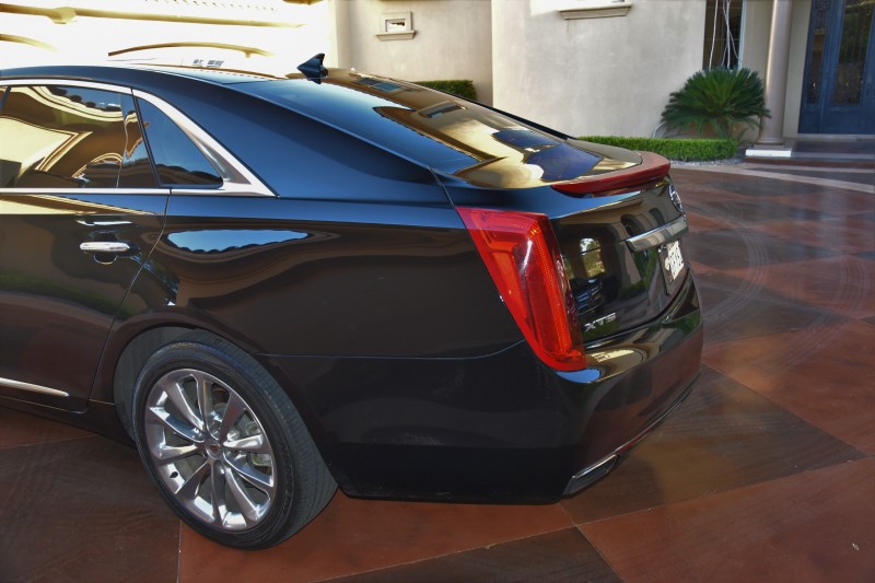 Cadillac XTS 2013 price $15,500