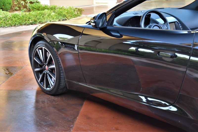Jaguar F-TYPE 2015 price $42,900
