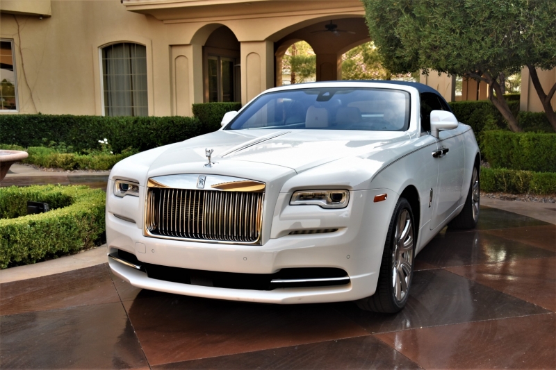 Rolls-Royce Dawn 2016 price $264,800