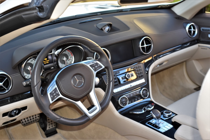 Mercedes-Benz SL 2016 price $58,800