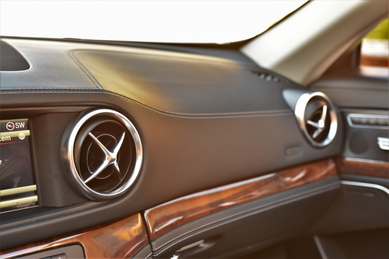 Mercedes-Benz SL-Class 2014 price $56,800