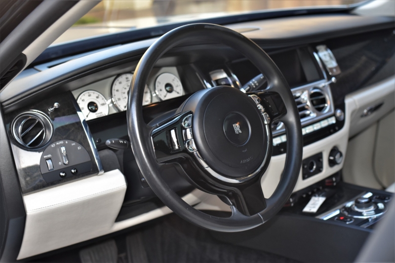 Rolls-Royce Ghost 2012 price $119,800