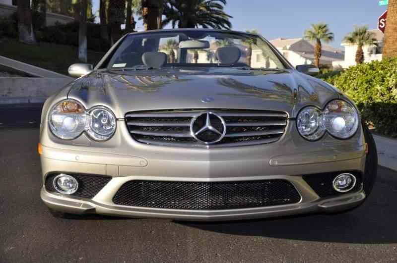 Mercedes-Benz SL-Class 2006 price $52,500