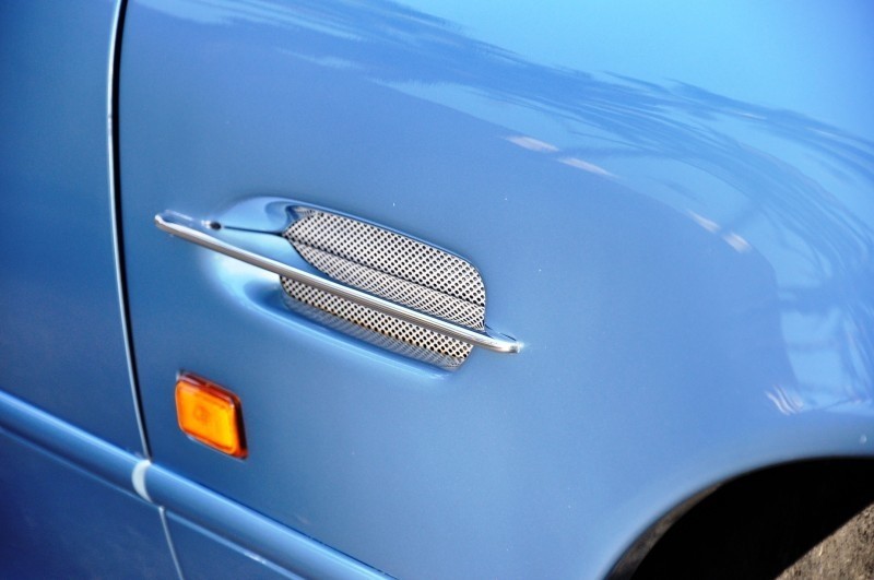 Aston Martin DB7 Vantage 2000 price $45,800