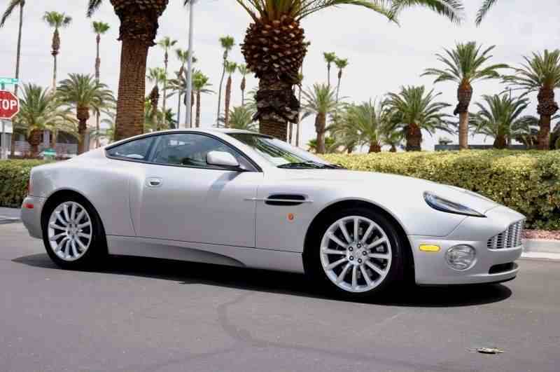 Aston Martin Vanquish 2003 price $87,500