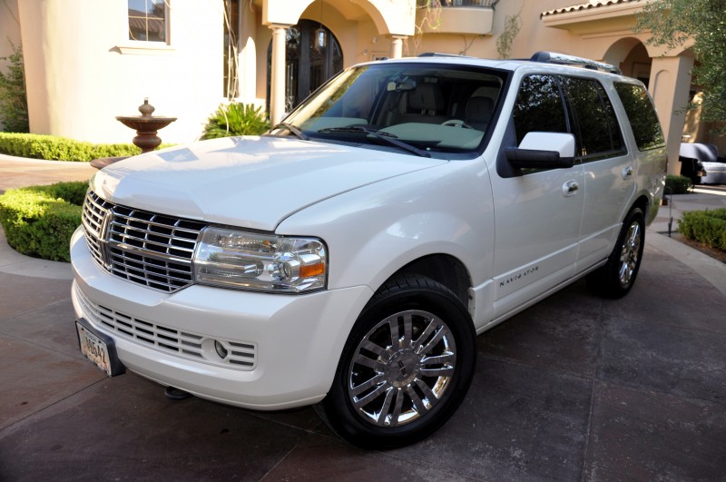 Lincoln Navigator limited 4WD 2008 price $16,500