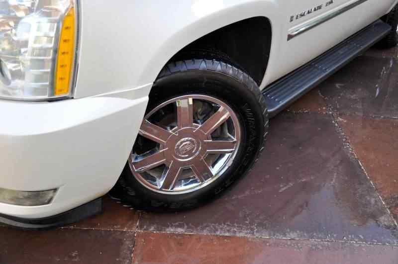 Cadillac Escalade PREMIUM AWD ESV 2007 price $24,800