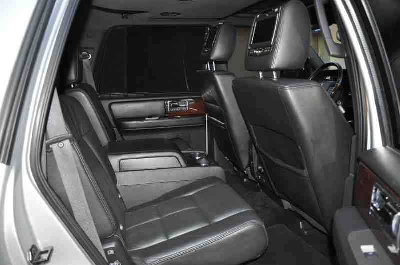Lincoln Navigator AWD 2012 price $29,800