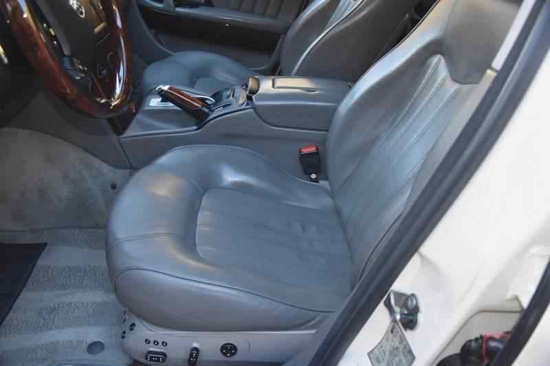 Maserati Quattroporte 2005 price $23,900