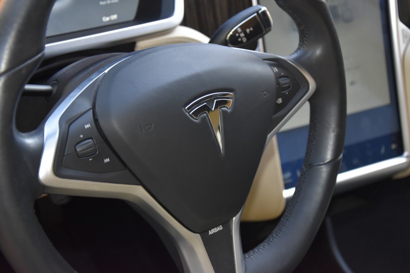Tesla Model S 2013 price $49,800