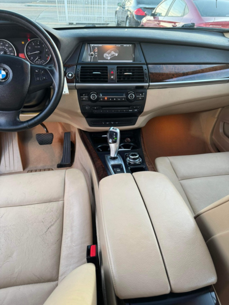 BMW X5 2013 price $8,990