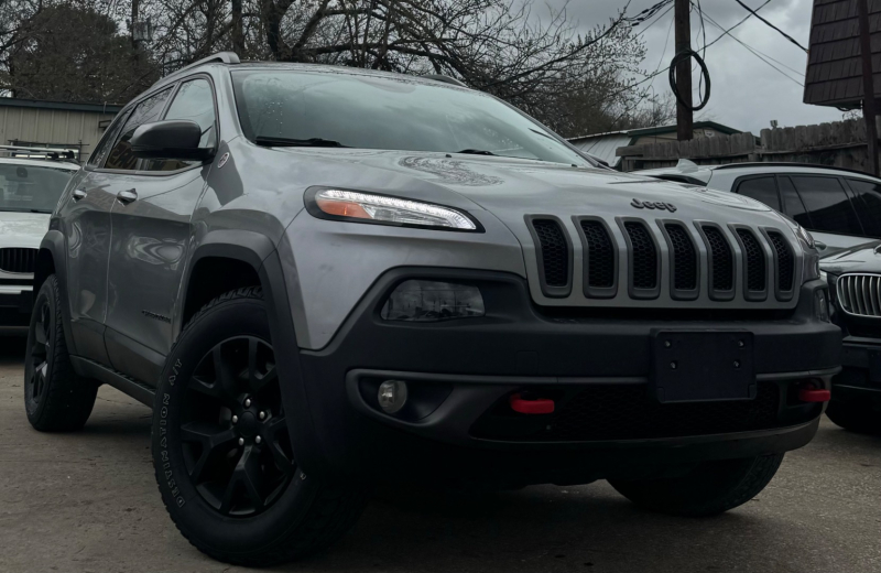 Jeep Cherokee 2015 price $13,500