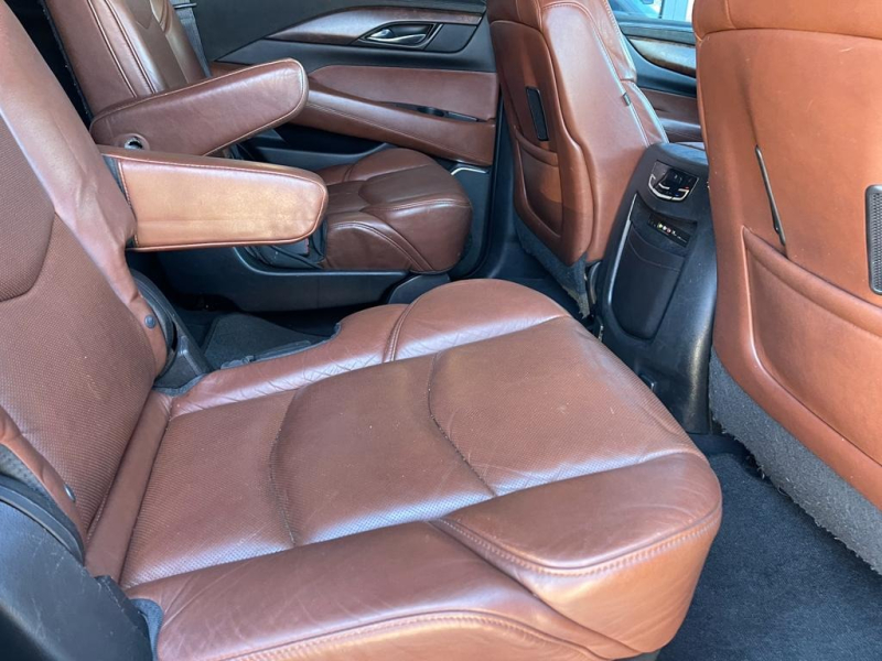 Cadillac Escalade 2015 price $19,477