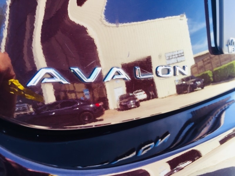Toyota Avalon Hybrid 2014 price $16,545