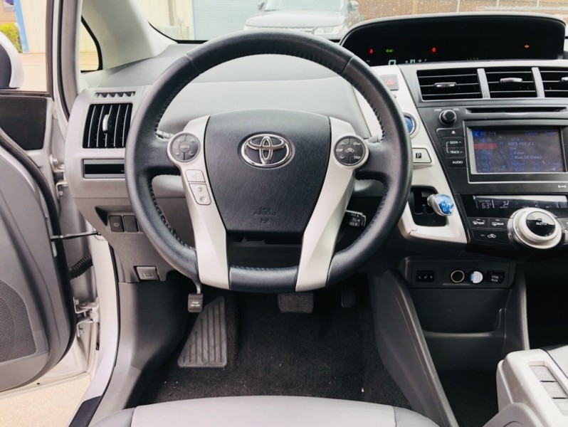 Toyota Prius v 2014 price $18,950