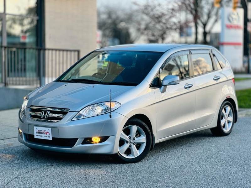 Honda EDIX 2004 price $7,500
