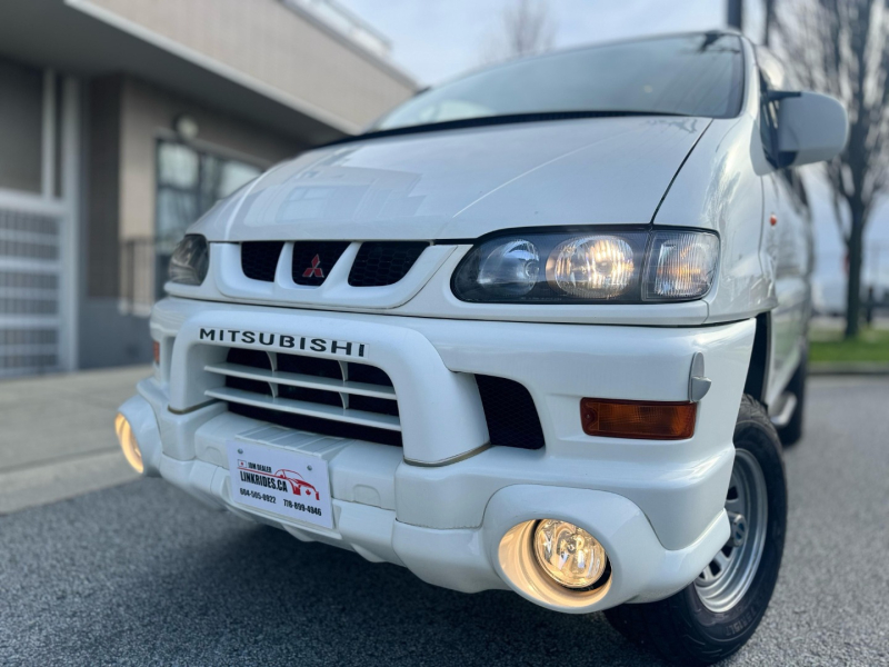 Mitsubishi DELICA 2001 price $10,900