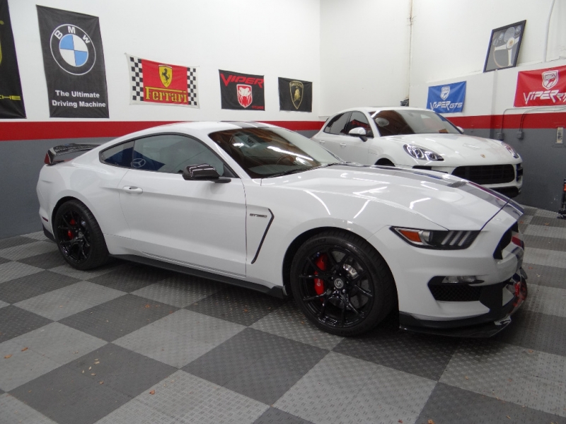 Ford Mustang 2016 price $44,900