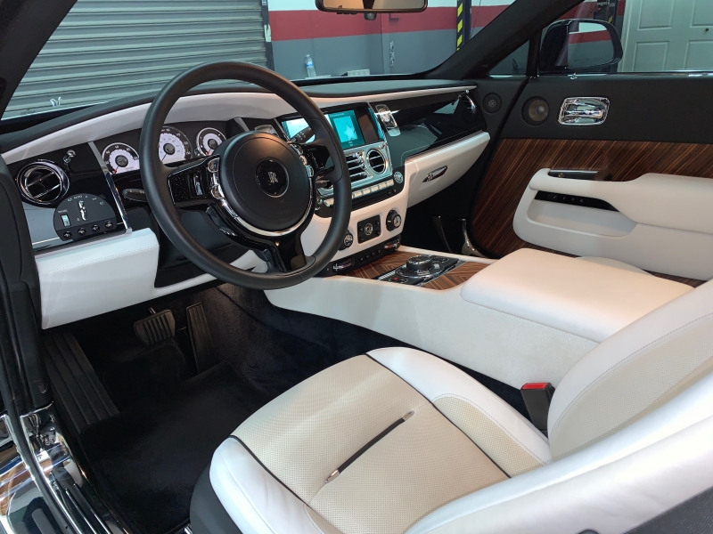 Rolls-Royce Wraith 2014 price $179,900