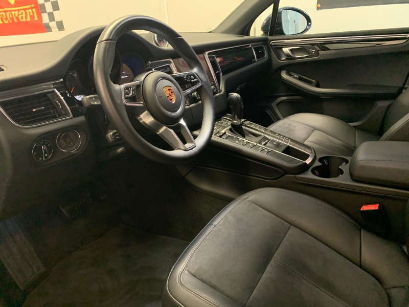Porsche Macan 2018 price $42,900