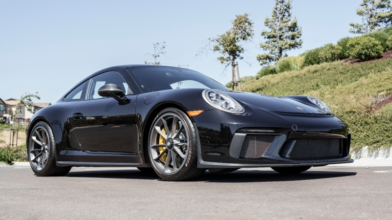 Porsche 911 2019 price $244,900