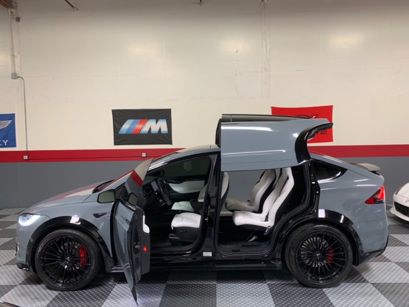 Tesla Model X 2020 price $134,900