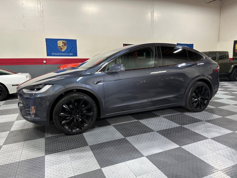 Tesla Model X 2020 price $79,900