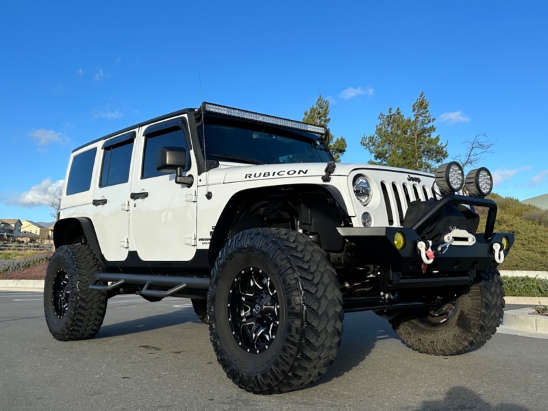 Jeep Wrangler Unlimited 2015 price $36,900