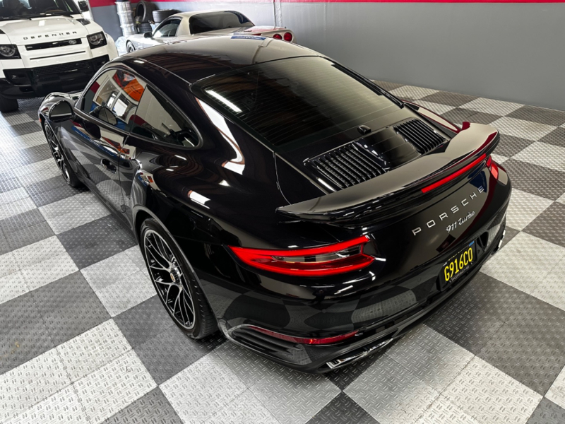Porsche 911 2017 price $129,900