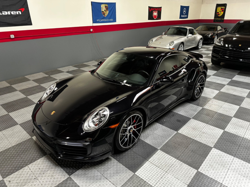 Porsche 911 2017 price $129,900