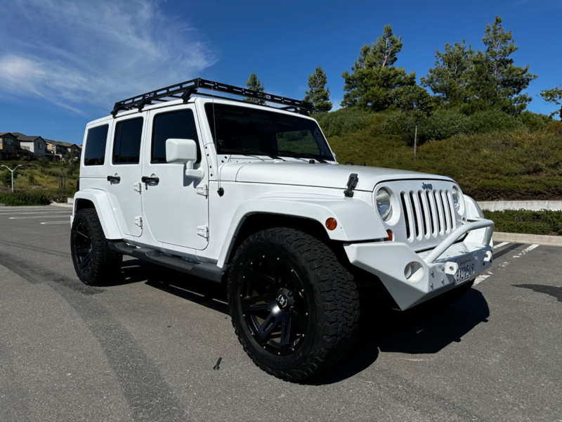 Jeep Wrangler Unlimited 2012 price $19,900