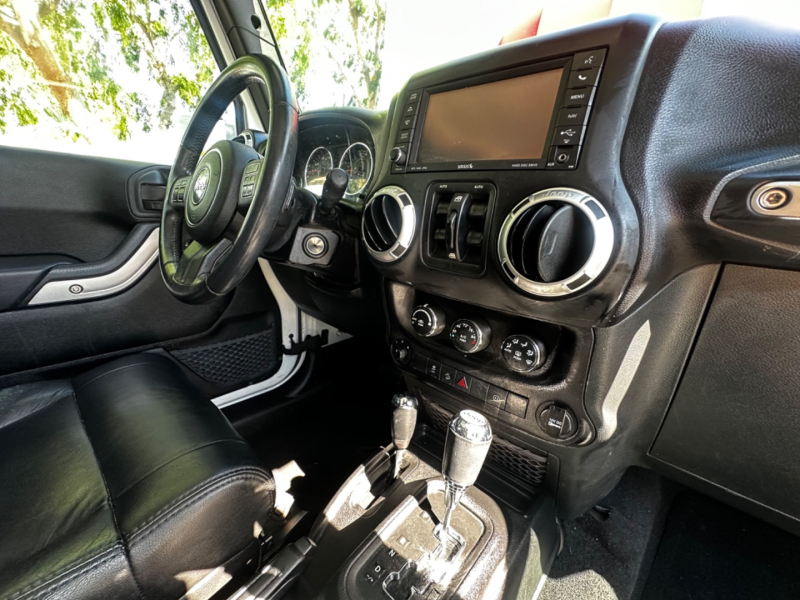 Jeep Wrangler Unlimited 2012 price $19,900