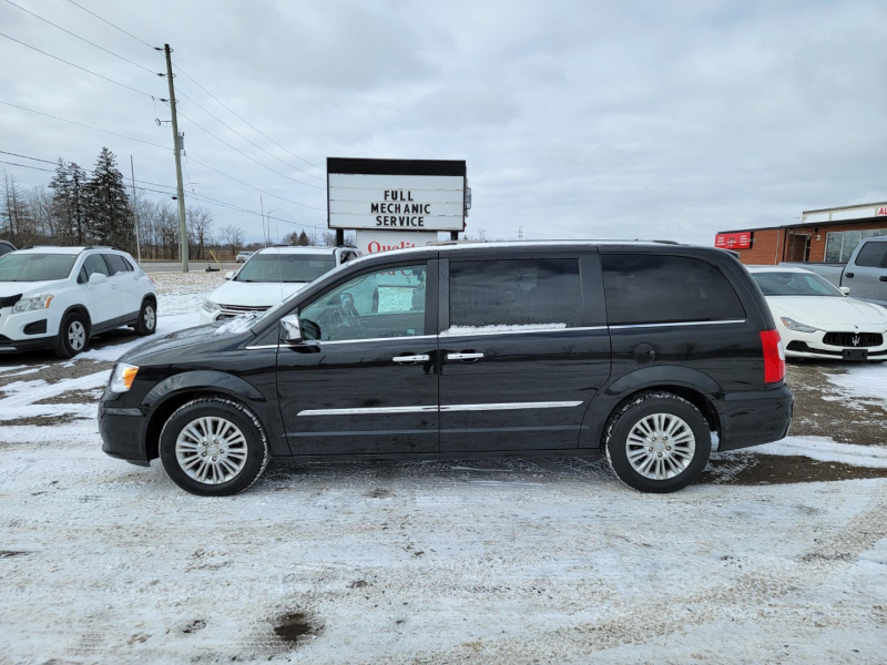 2016 Chrysler Town & Country 4dr Wg...