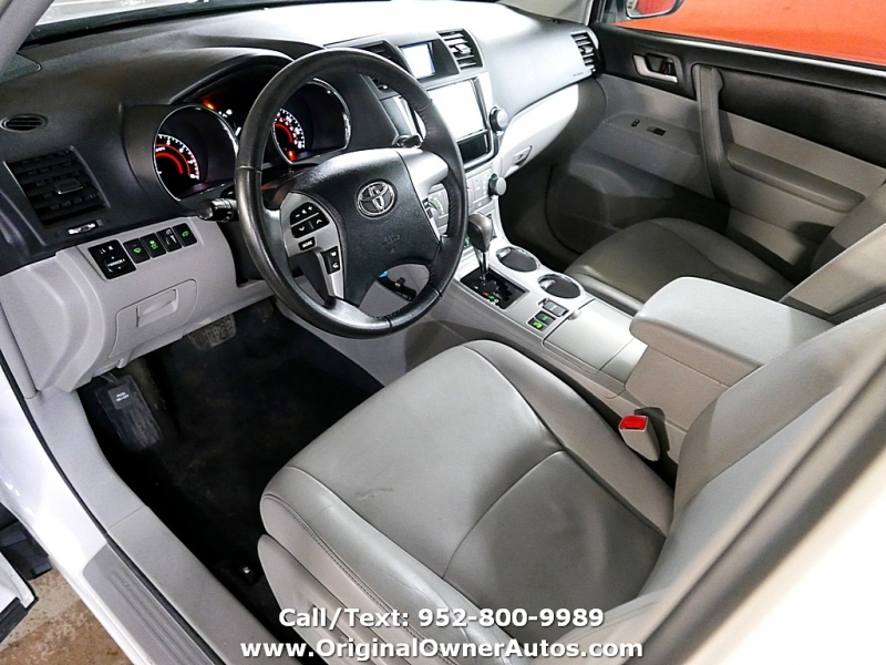 Toyota Highlander 2013 price $14,995