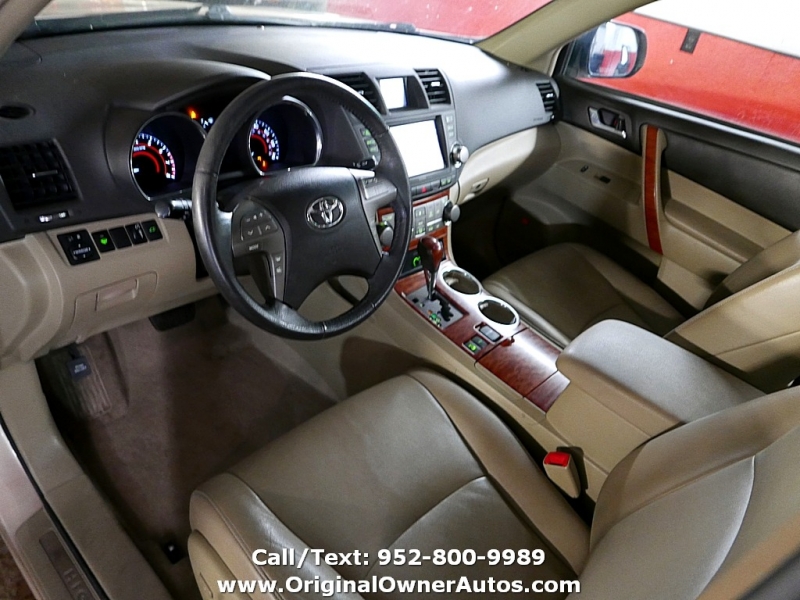 Toyota Highlander 2010 price $11,495
