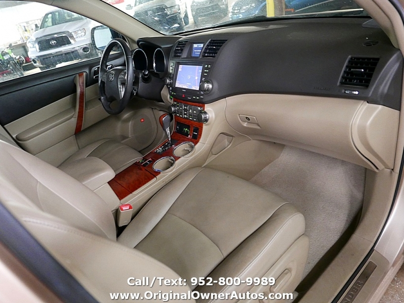 Toyota Highlander 2010 price $11,495