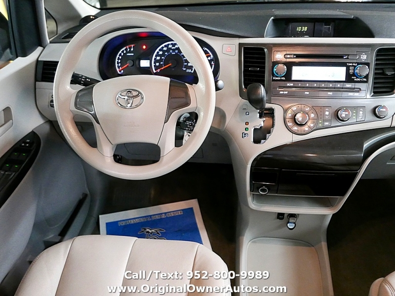 Toyota Sienna 2013 price $11,995