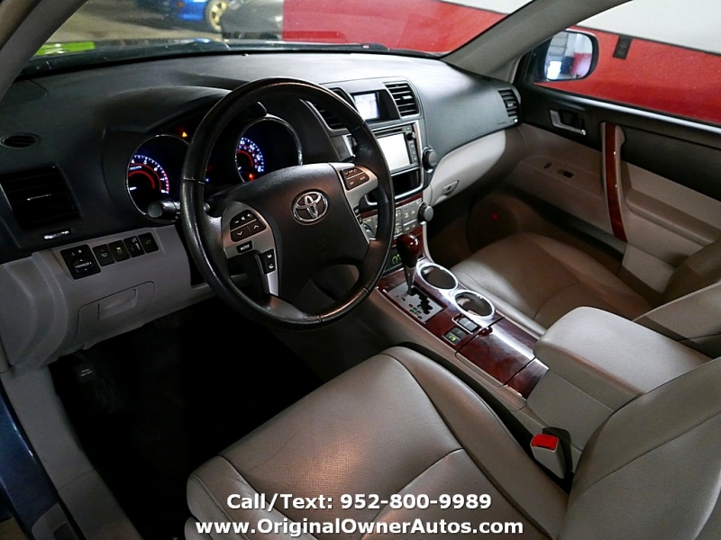 Toyota Highlander 2013 price $16,995