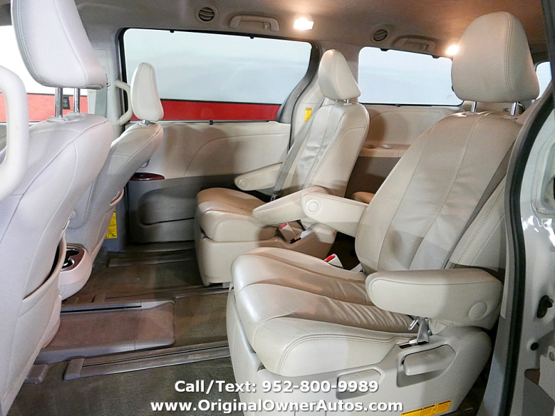Toyota Sienna 2014 price $14,995