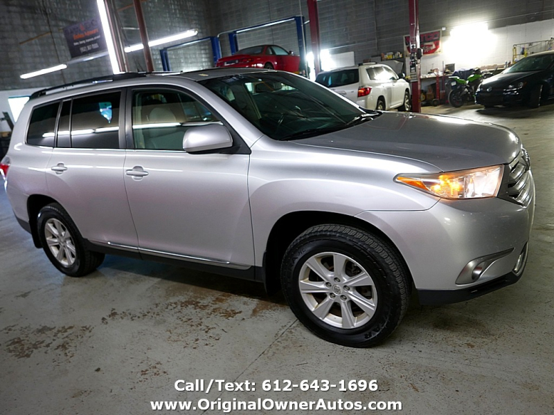 Toyota Highlander 2011 price $7,495