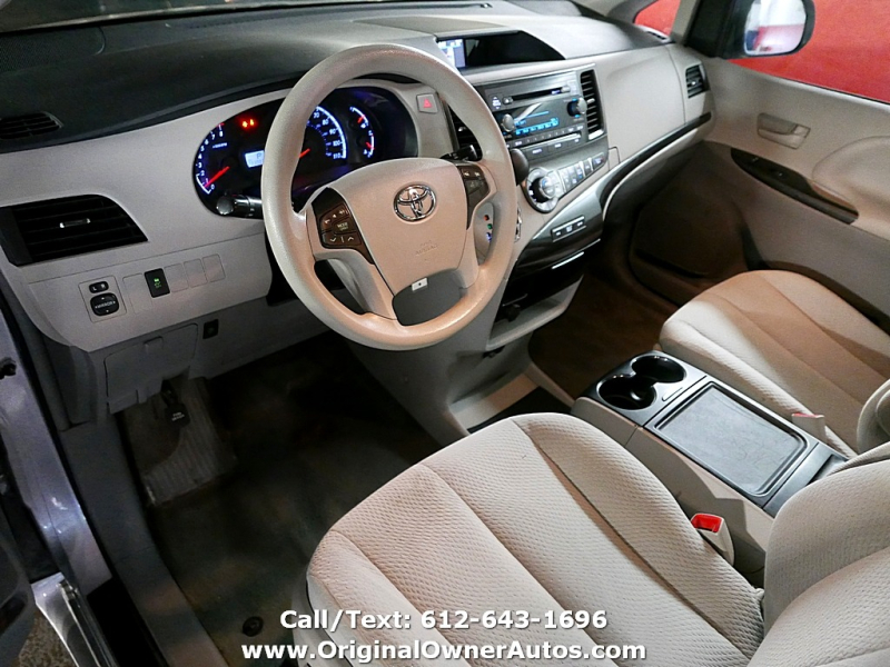 Toyota Sienna 2014 price $6,995