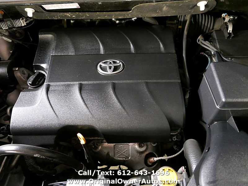 Toyota Sienna 2014 price $6,995
