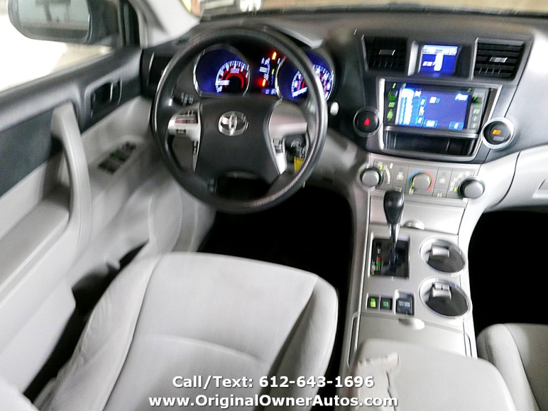 Toyota Highlander 2013 price $12,495