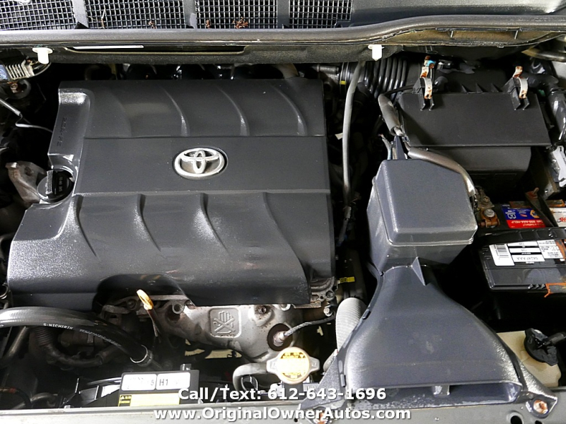 Toyota Sienna 2011 price $11,495
