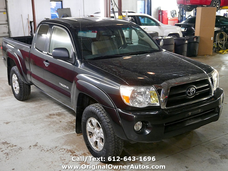 Toyota Tacoma 2005 price $9,995