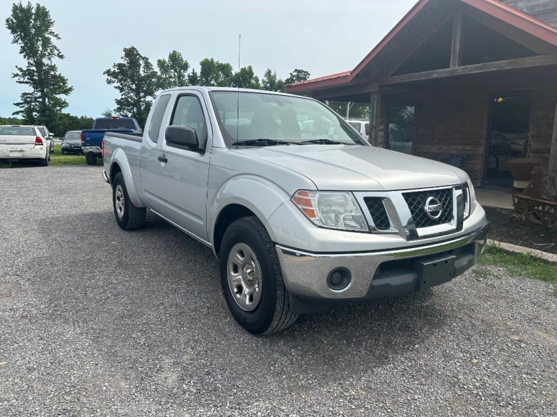 Nissan Frontier 2010 price $13,900