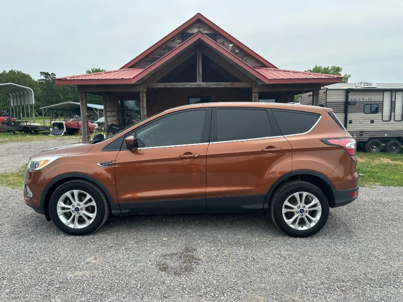 Ford Escape 2017 price $17,900