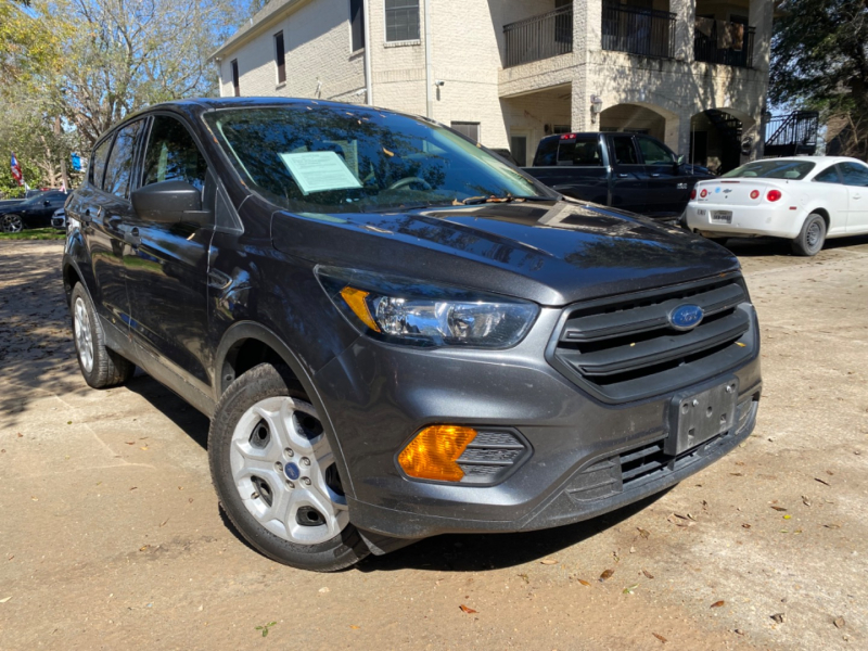 Ford Escape 2019 price $3,000 Down