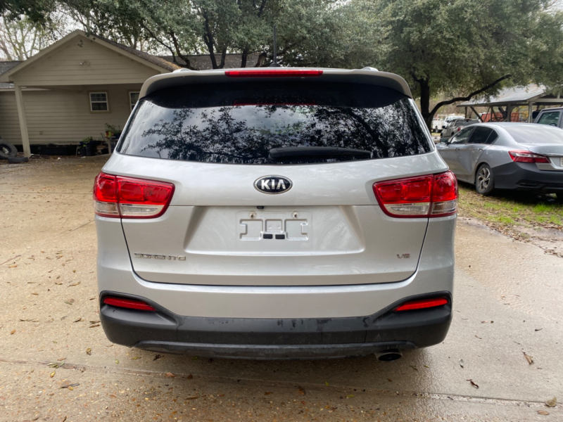 Kia Sorento 2018 price $4,000 Down